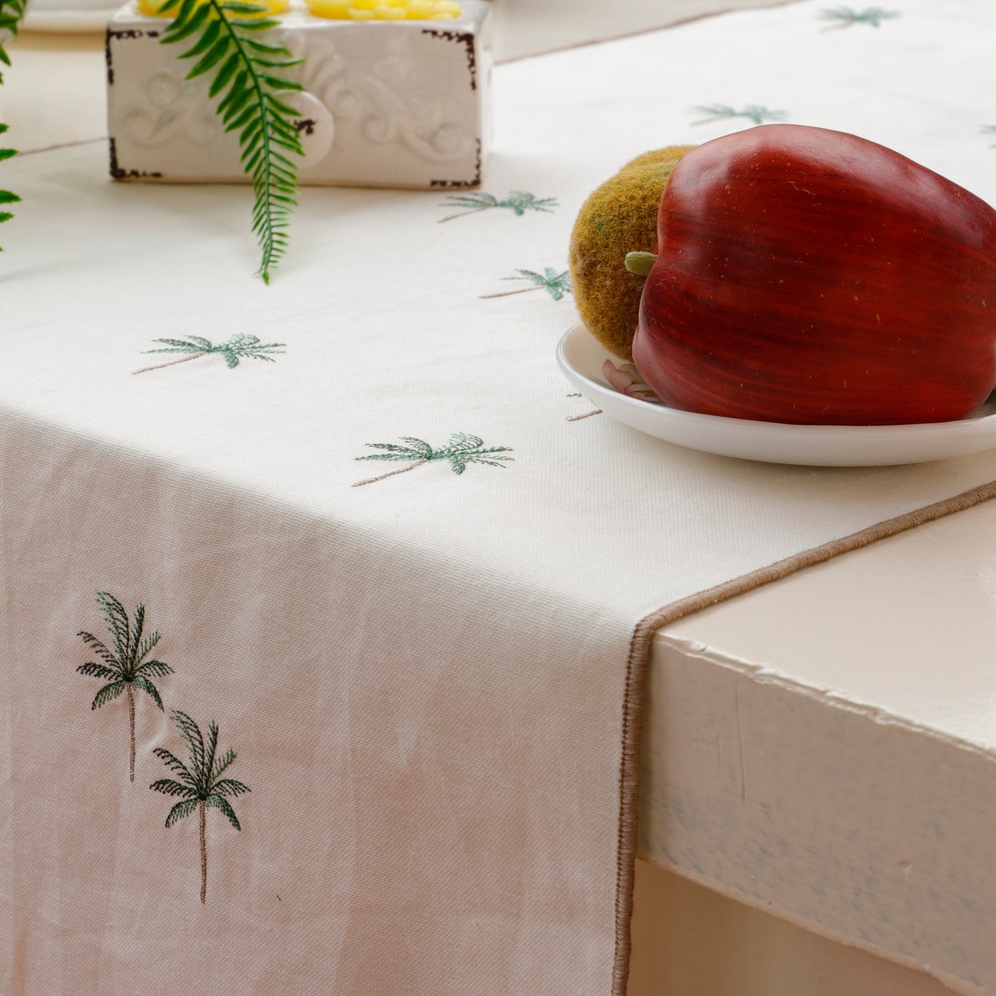 Coconut Grove Table Runner