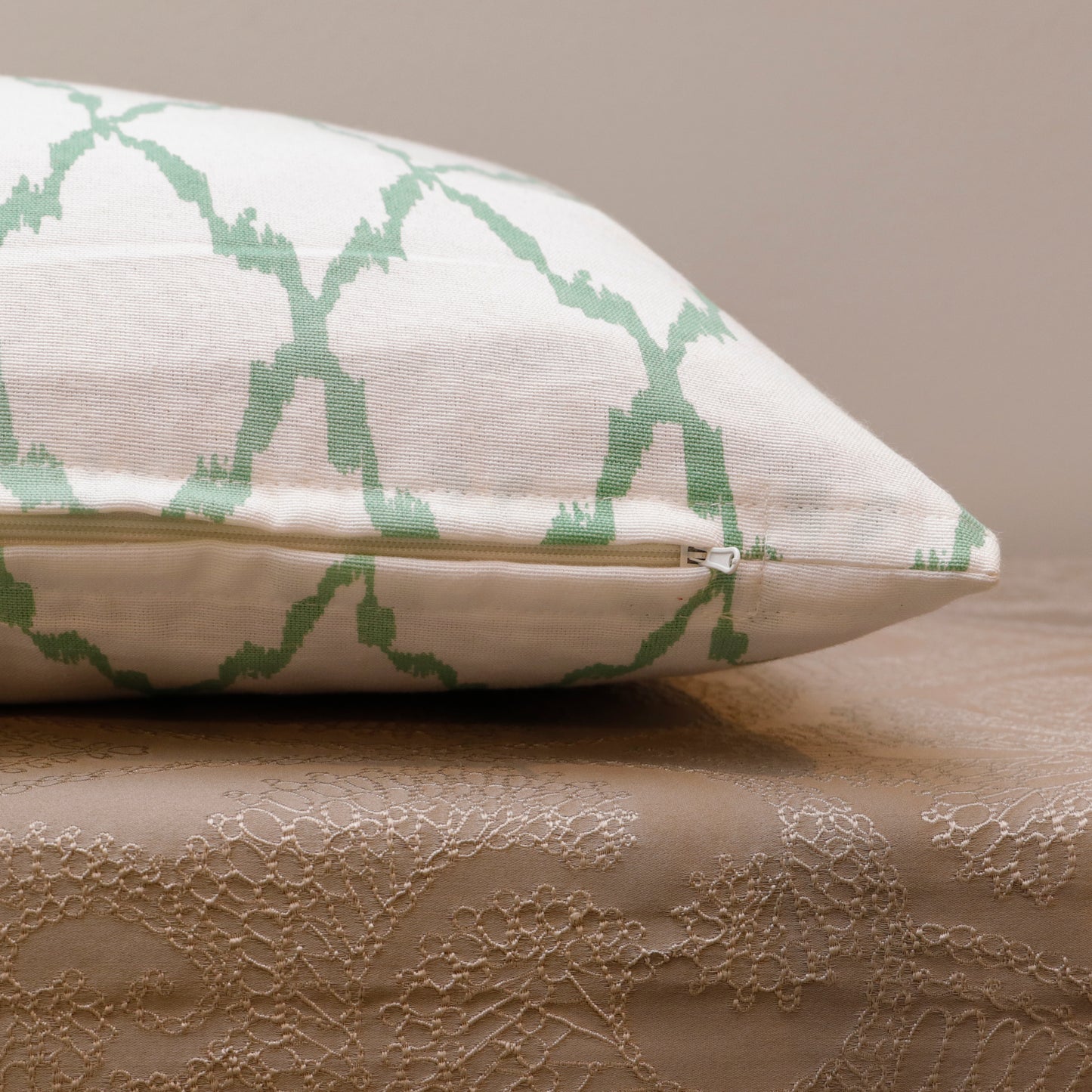 Green Trellis Print Cotton Cushion Cover