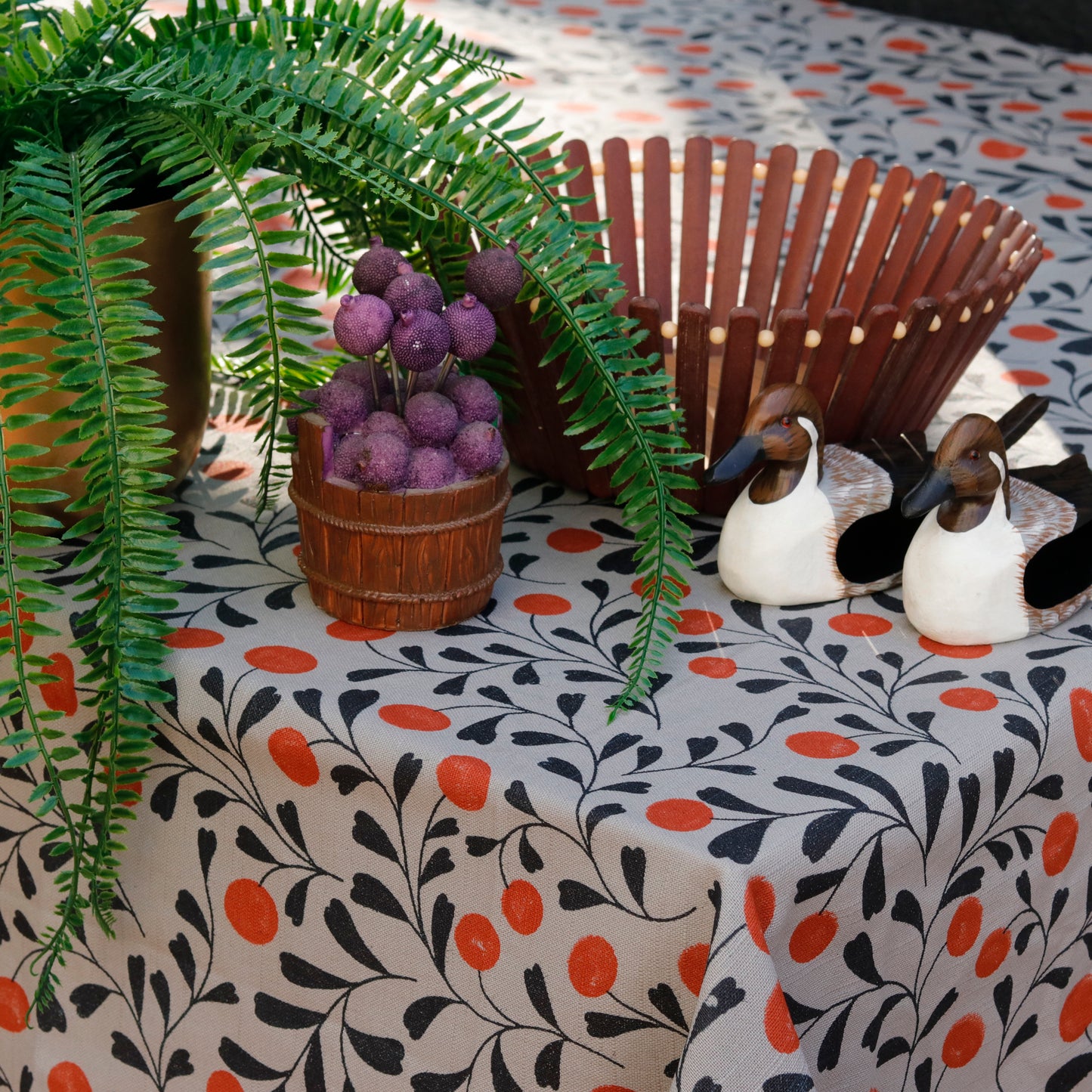 Gray foliage TableCloth (Waterproof)