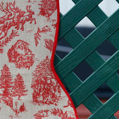 Scalloped Red Xmas Tree Skirt