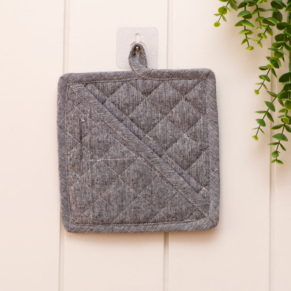 Monochrome Hot Pad