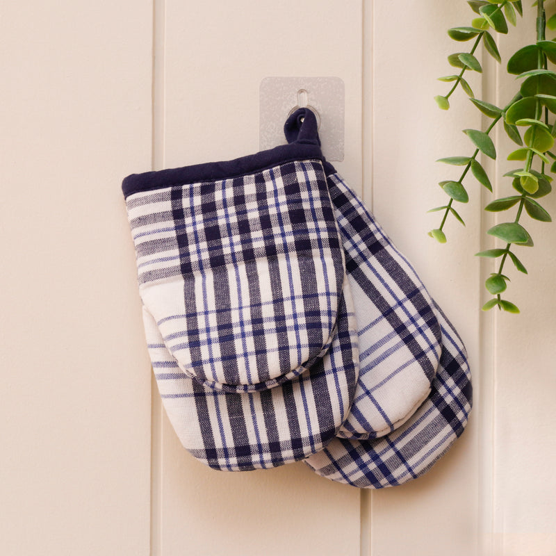 Chequered Quilted Oven Mittens