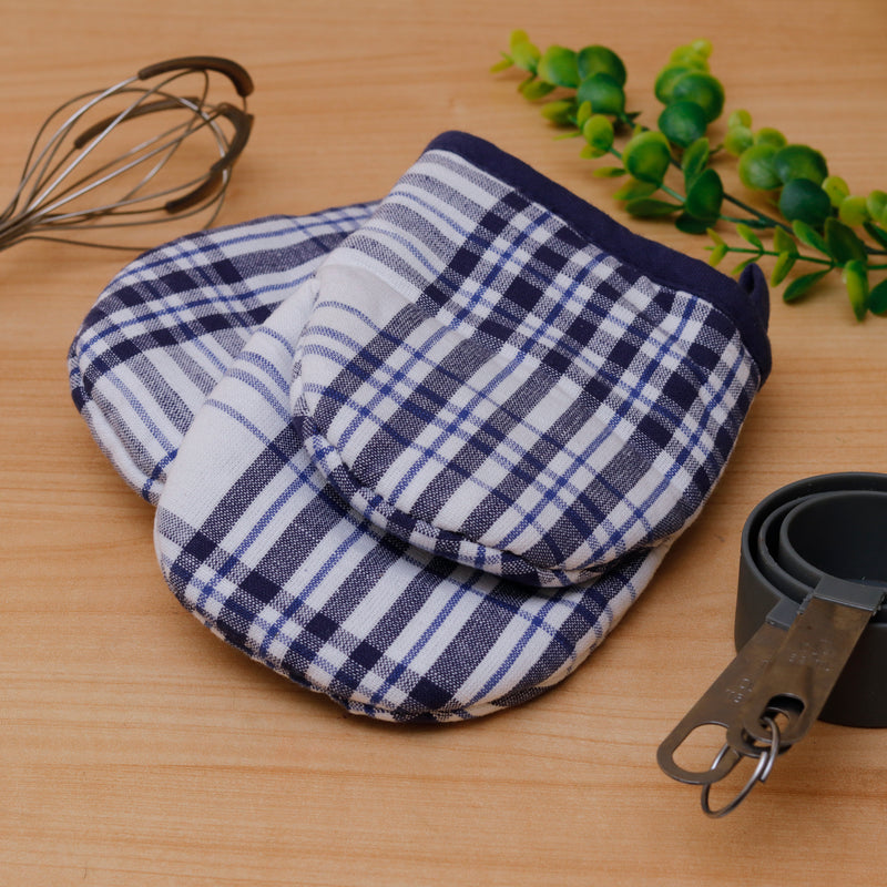 Chequered Quilted Oven Mittens
