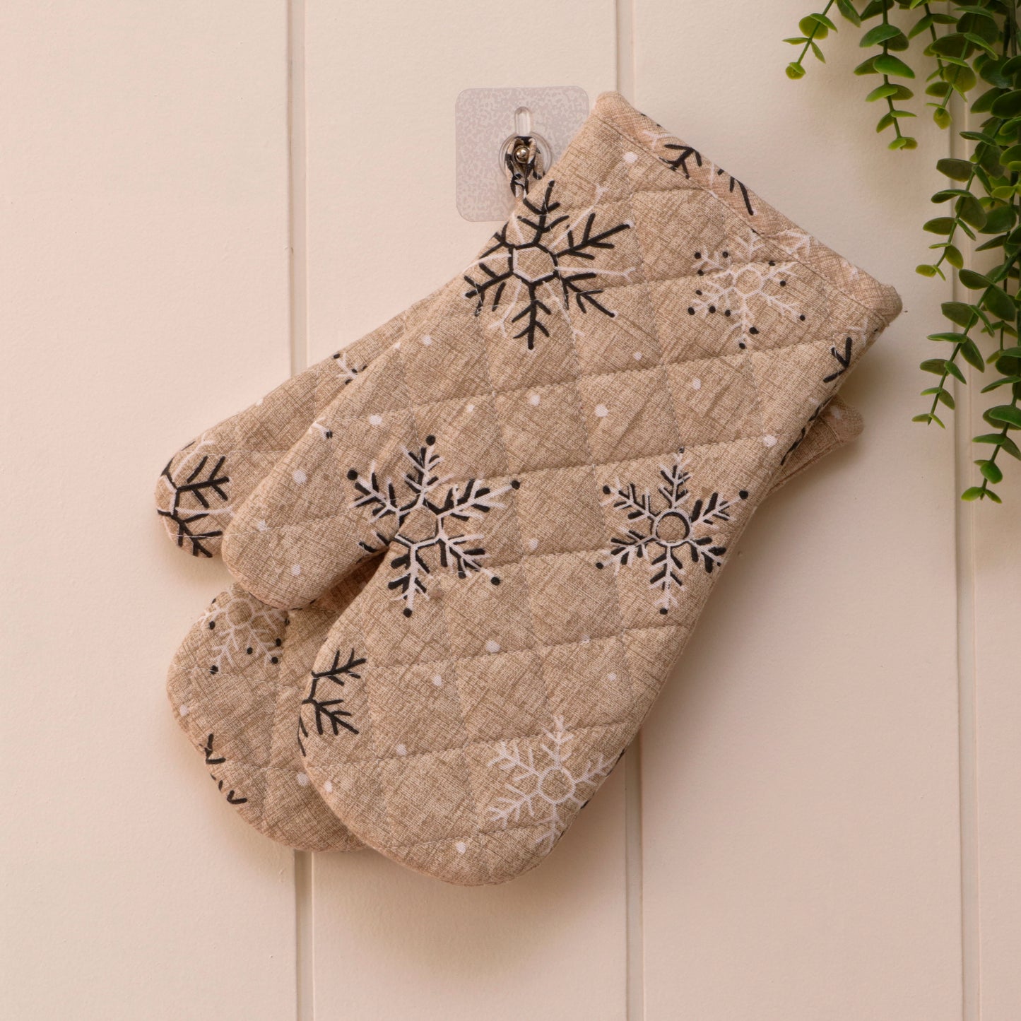 Snowflake Quilted Oven Mittens
