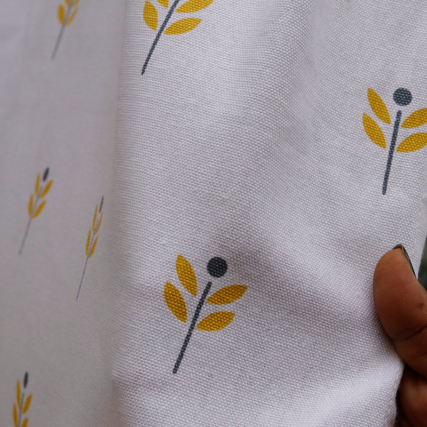 Summer Leaf Burst Curtain