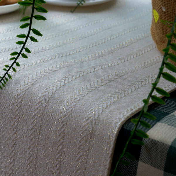 Snow White Table Runner