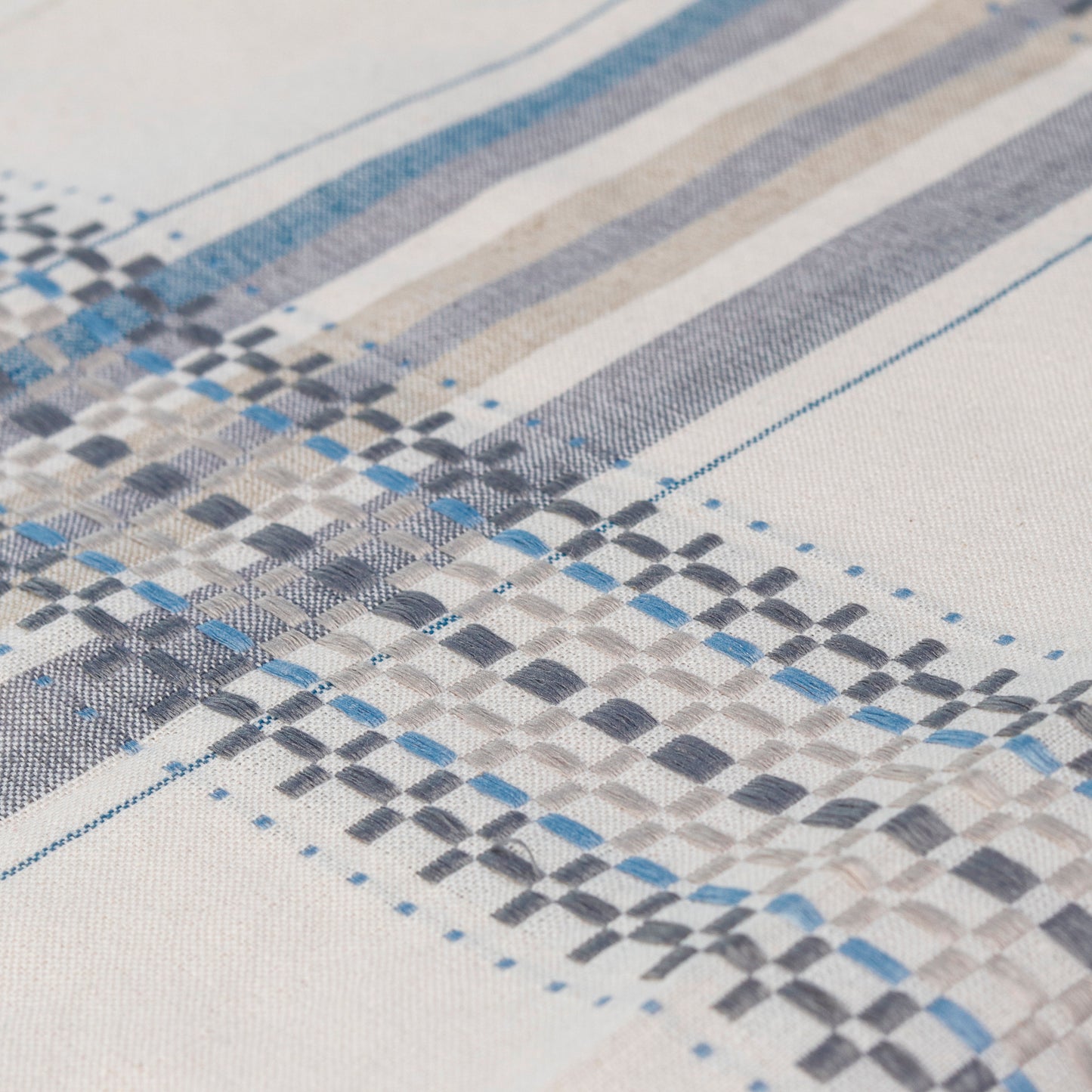 Blue Accent Tablecloth (Waffle Weave)