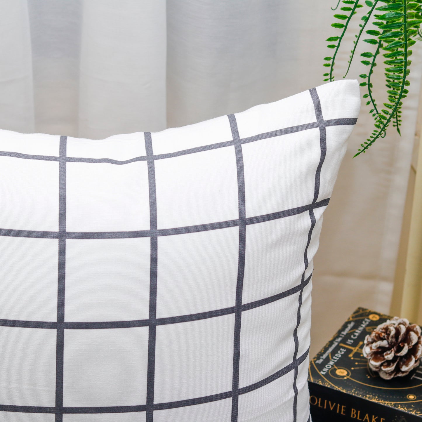 Classic Checks Cushion Cover