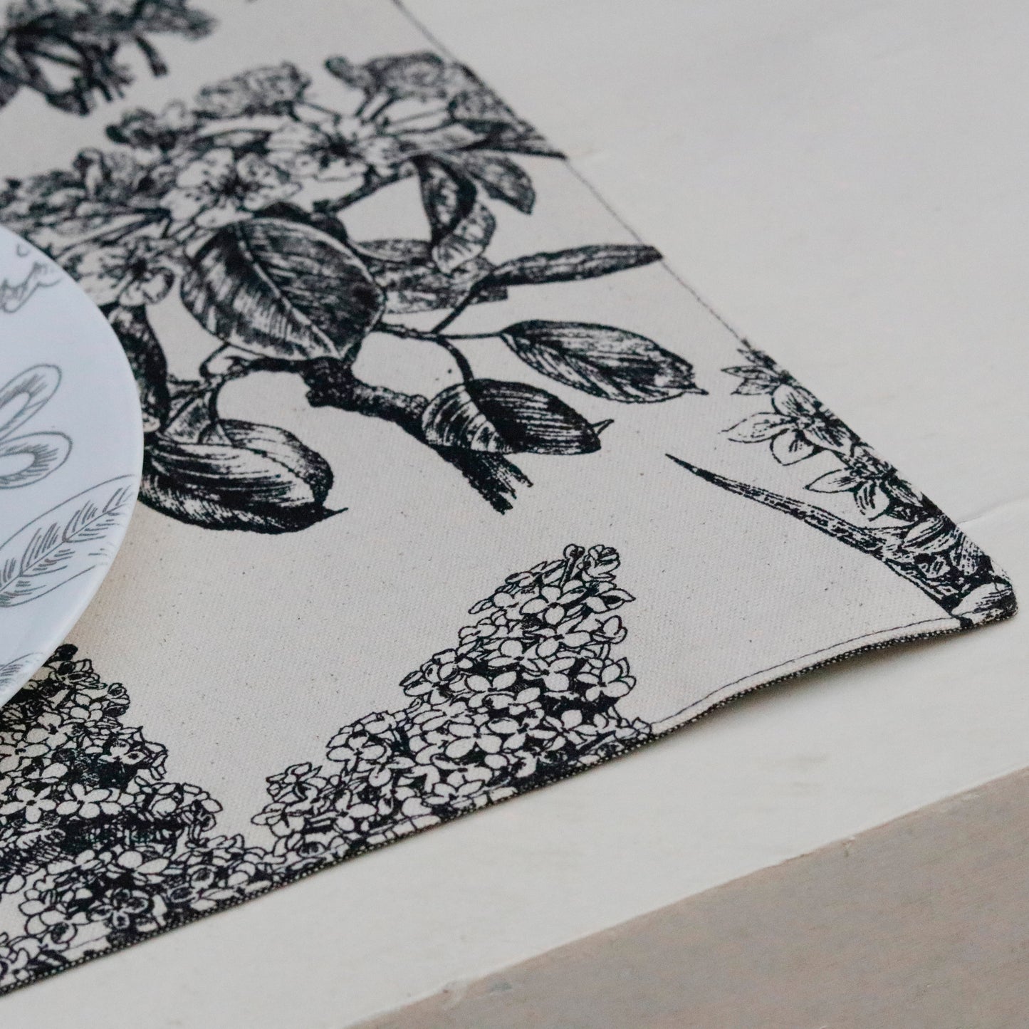 Black Floral Placemats (Set of 6 Placemats)