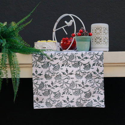 Botanic Bliss Table Runner